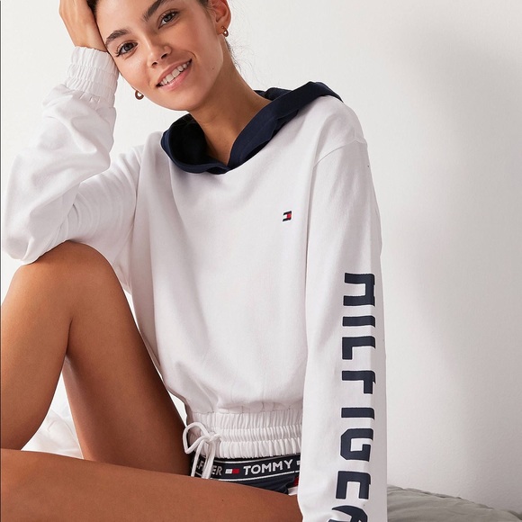 Tommy Hilfiger x UO Color Block Cropped Hoodie - Picture 1 of 2